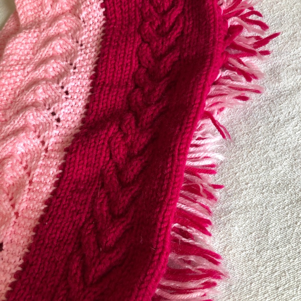 Child’s Pink crochet pancho - Picture 4 of 8